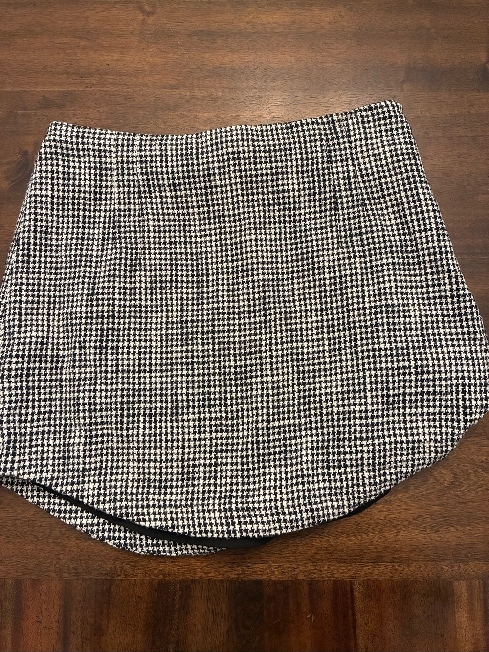 Abercrombie and Fitch Skirt Women’s Medium Mini Houndstooth Black White